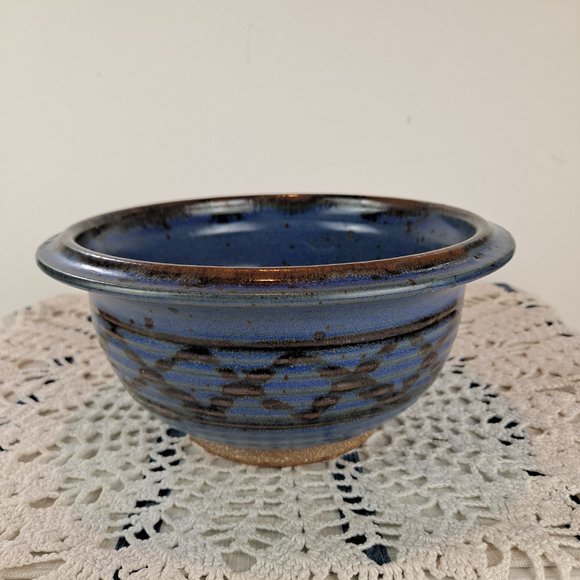 Signed Studio Stoneware Pottery Bowl - Picture 1 of 9